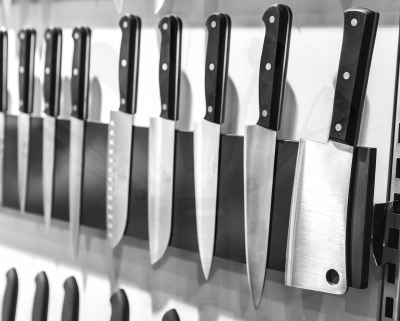 knives