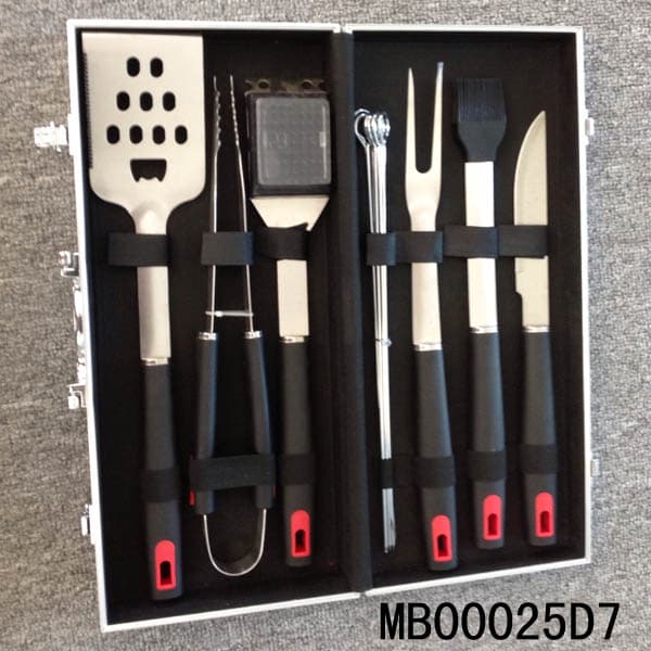 MB00025D7 12Pcs Plastic Bbq Tools With Aluminum Box
