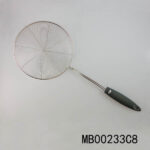 18Cm S/S Strainer In Plastic Handle