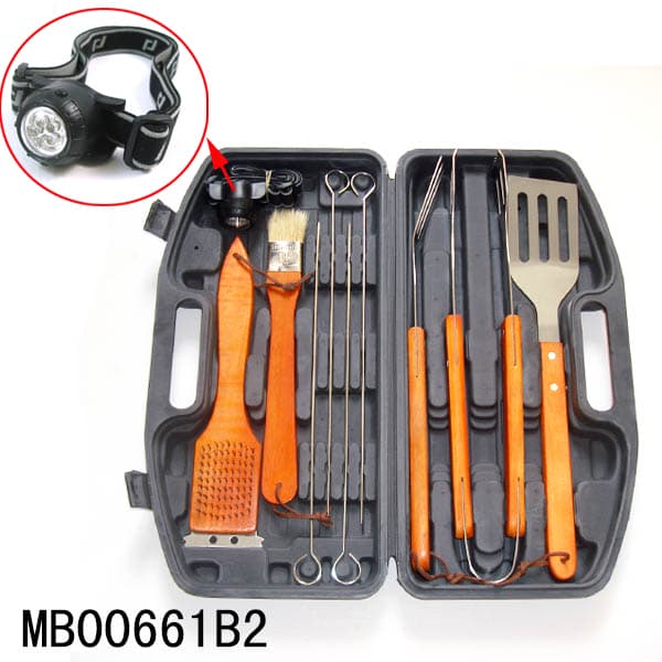 MB00661B2 11Pcs Wood Handle Bbq Tools In Plastic Case