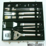 18Pcs S/S Bbq Tools Set In Aluminium Case