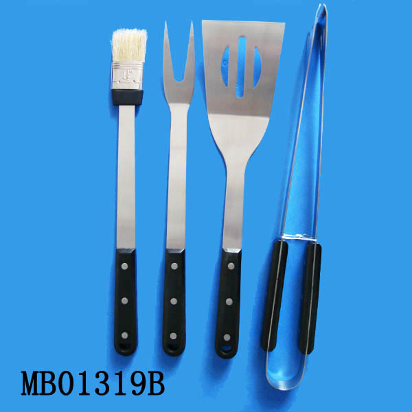MB01319B 4Pcs Bbq Set Bakelite Handle