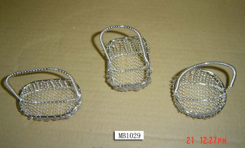 MB1029 Wire Fruit Basket