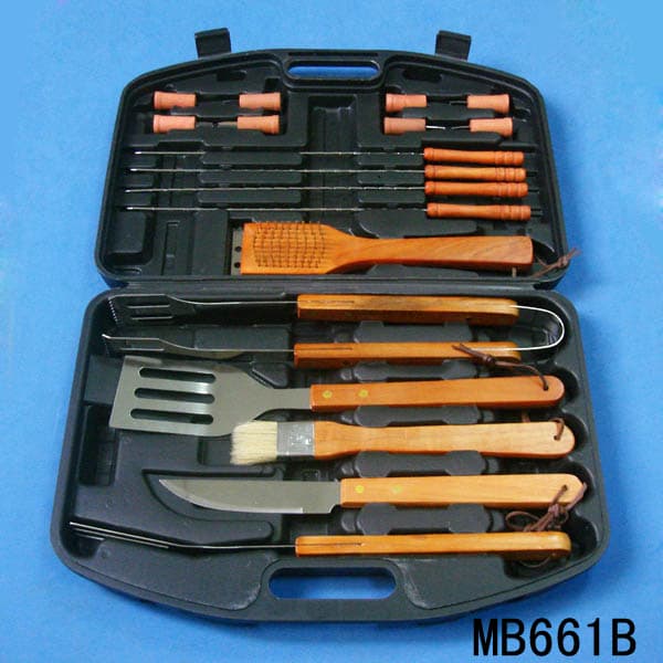 MB661B 16Pcs Wood Handle Bbq Tools In Case With Paper Card