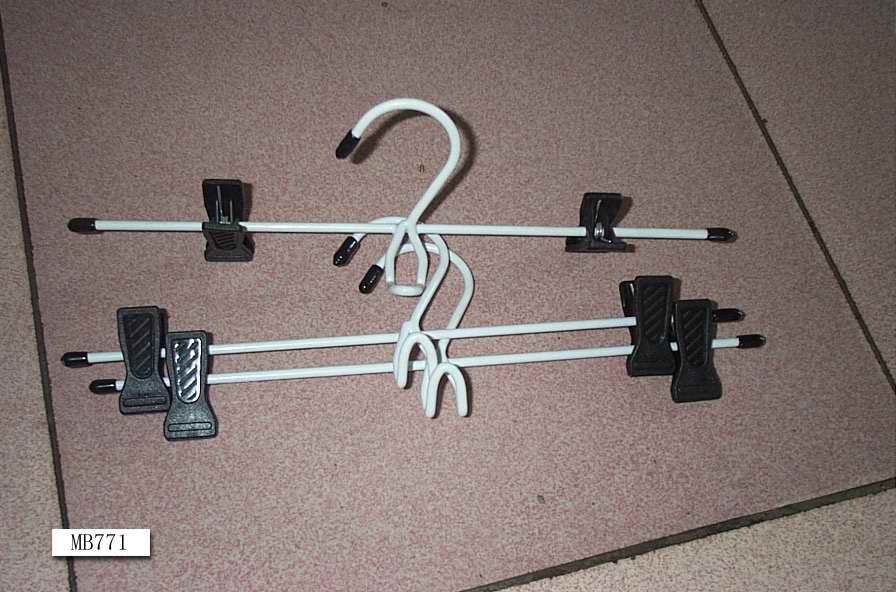 MB771 3Pcs Skirt Rack