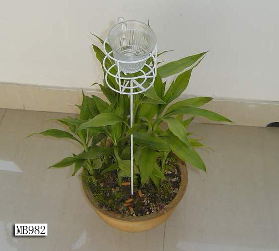 MB982 Garden Rack
