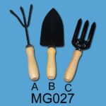 3Pcs Garden Tools W/Wood Handle