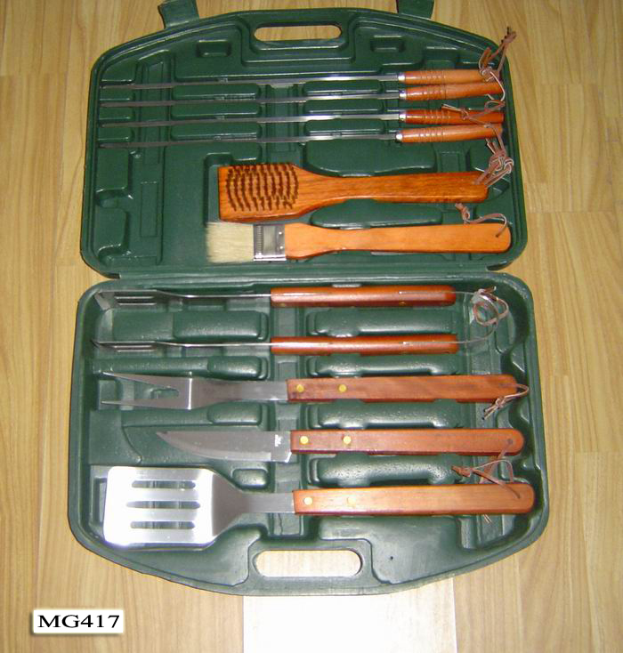 MG417 Bbq Tools In Plastic Box