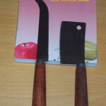 2Pcs Cheese Knife Wooden Handle+ Cutting Board