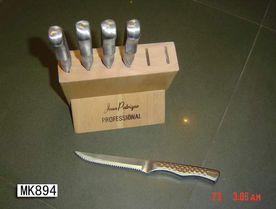 MK00894 6Pcs Steak Knife And Wooden Stand