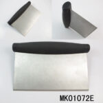 S/S Dough Scraper Tpr+Pp Handle