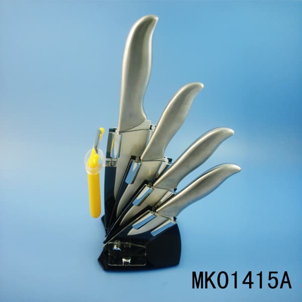 MK01415A 4 Pcs Pladtic Handle Ceramic Knives