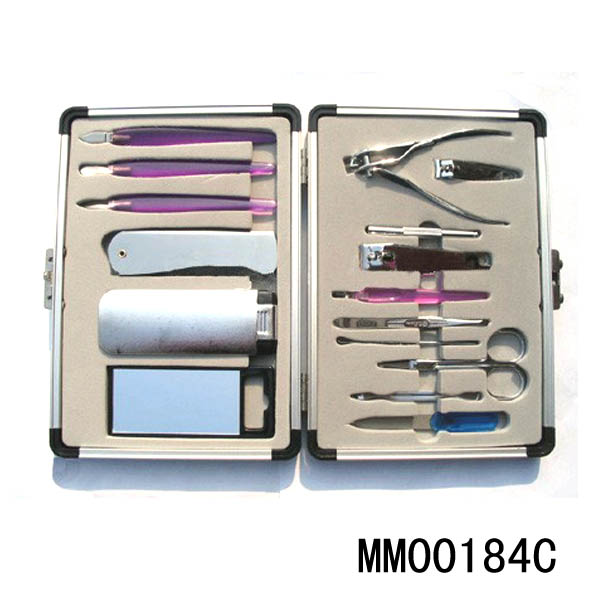 16Pcs Manicure Set In Aluminum Box