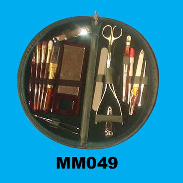 MM049 16Pcs Manicure Set In Box