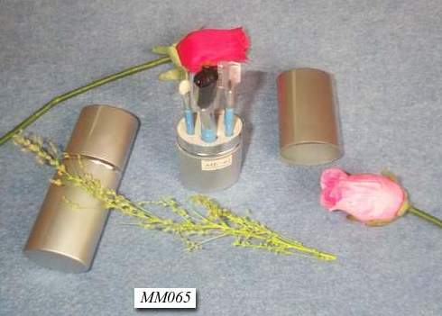 MM065.jpg