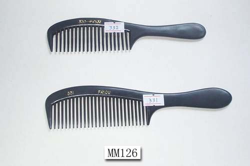 Plack Plastic Comb