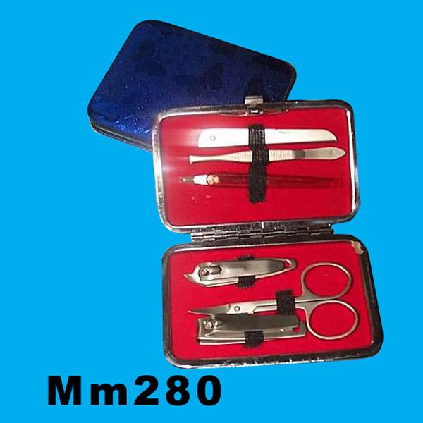 MM280 Manicure Set In Box