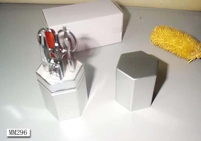 MM296 6Pcs Manicure Set In Box