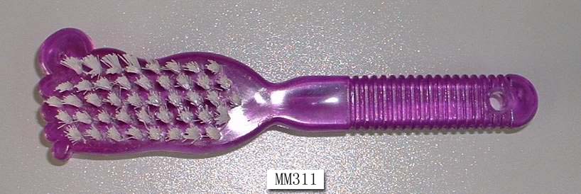 MM311 Plastic Handle Brush