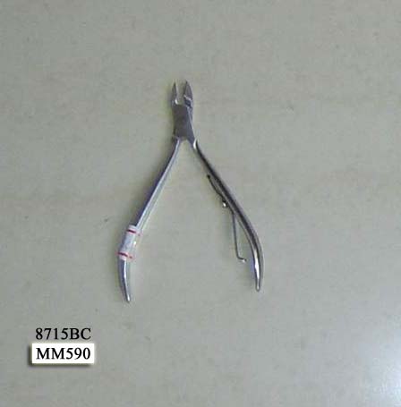 MM590 Beauty Plier
