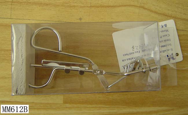 MM612B Chrome Plated Eyelash Curler In Pvc Box