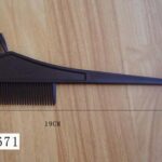 Plastic Comb W/Brush (19X6Cm)