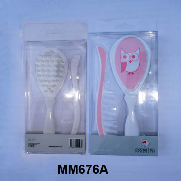 MM676A Brush & Comb In Pvc Box