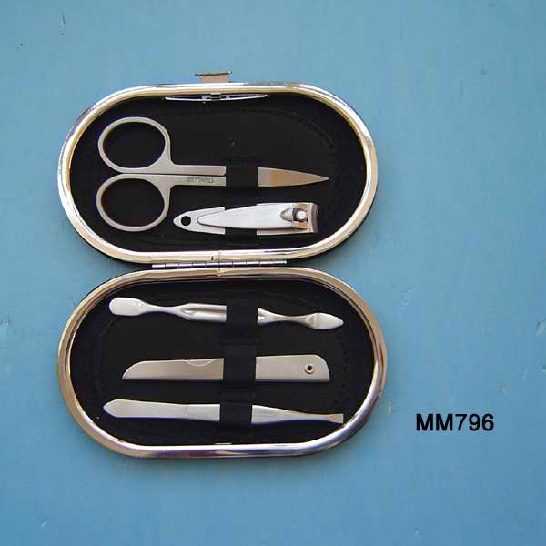 MM796 5Pcs Manicure Set