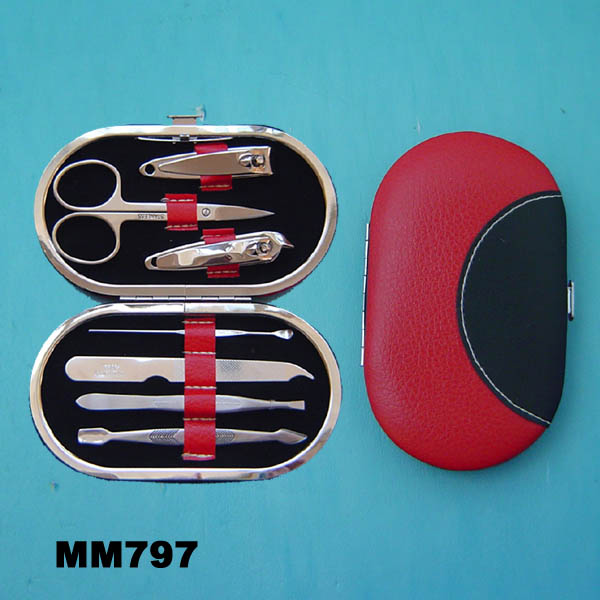 MM797 7Pcs Stainless Steel Manicure Set In Colour Box