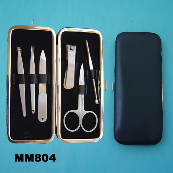 MM804 6Pcs Stainless Steel Manicure Set In Colour Box
