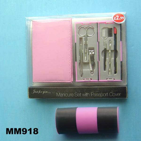 6Pcs Manicure Set & Passport Cover In Pvc Box