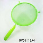 22Cm Strainer With Plastic Handle