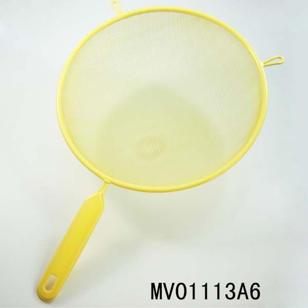 MV01113A6 26Cm Strainer With Plastic Handle