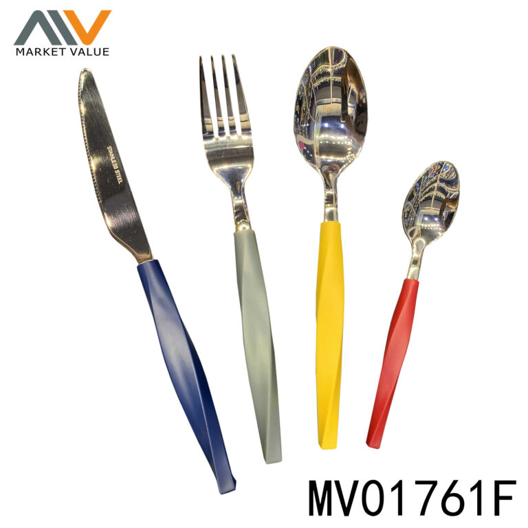 4Pcs Cutlery Set With Plastic Handle