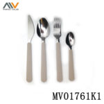 4Pcs Cutlery Set With Plastic Handle