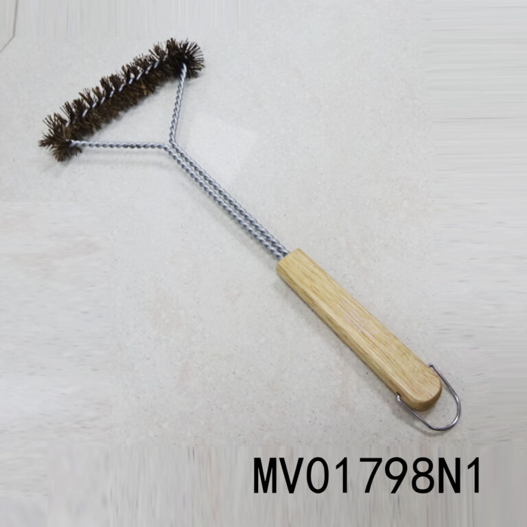 Bbq Brush Wiht Wooden Handle