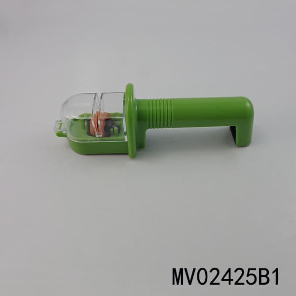 MV02425B1.jpg