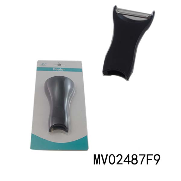 MV02487F9 Black Plastic Peeler
