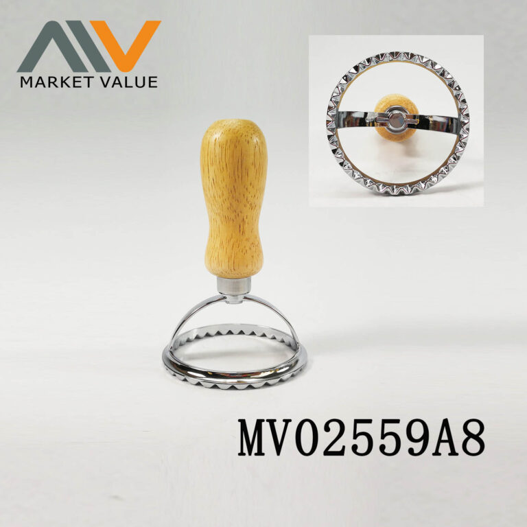 6.5Cm Zinc-Alloy Cake Mould With Oak Handle