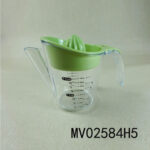 Plastic Fruit Press Measuring Cup