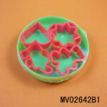 5Pcs Plastic Cookic Mould In Plastic Case