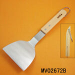 10" Wooden Handle Barbecue Scoop