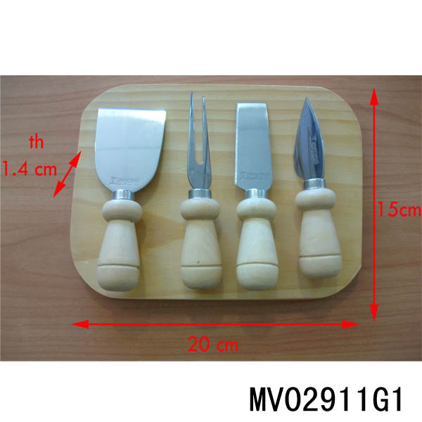 4 Pcs Cheese Set (Thickness 1.2Mm) With Pine Wood Cutting Board