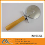 10Cm Pizza Cutter With Wooden Handle