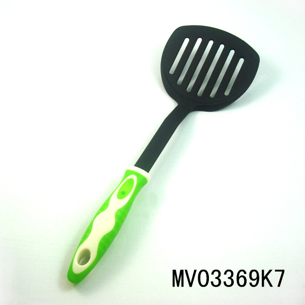 MV03369K7 Nylon Kitchen Tools With Plastic Handle/Slotted Turner