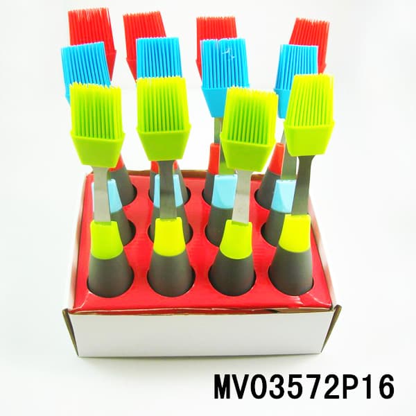 MV03572P16 Rubber Handle Silicone Brush