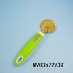 Titanize Kitchen Tools/Rubber And Plastic Handle Pizza Cutter