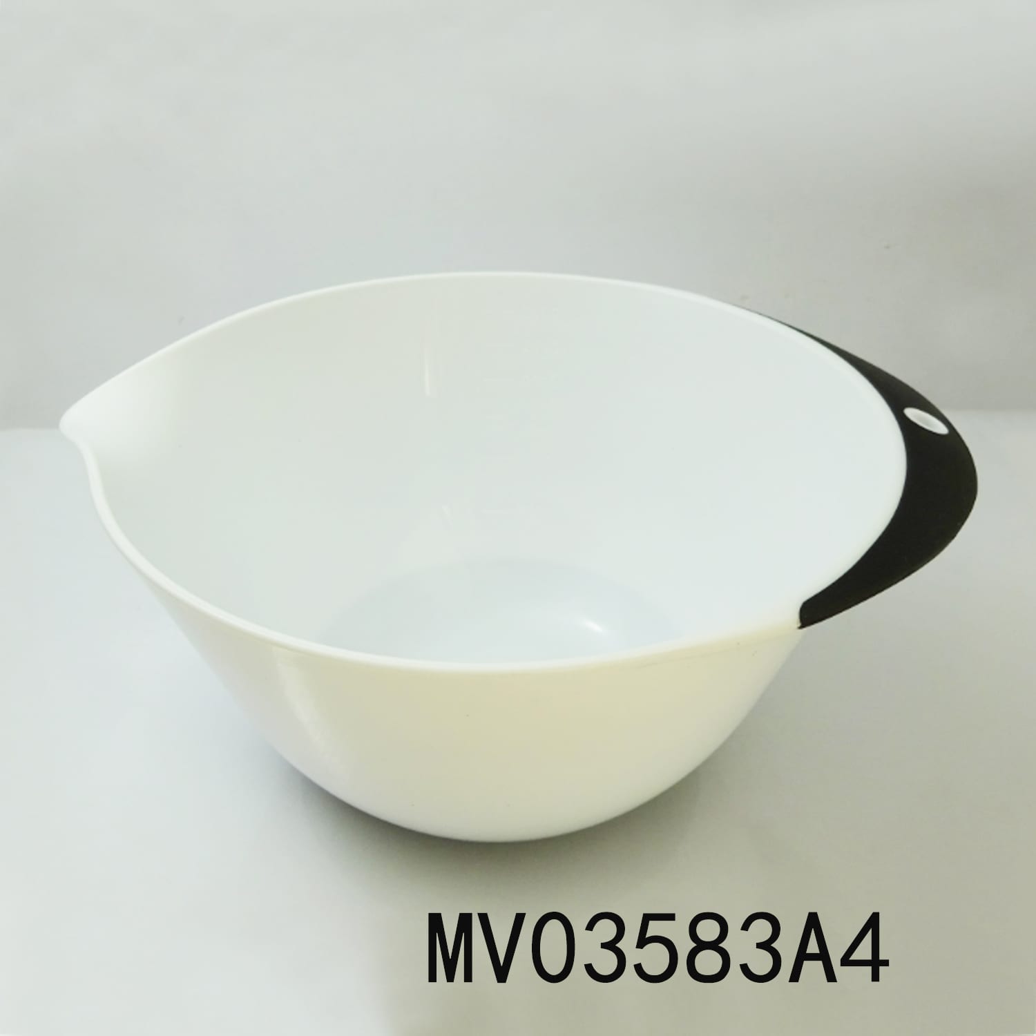 MV03583A4 (3000Ml)Pp+Tpr Handle Middle Salad Bowl