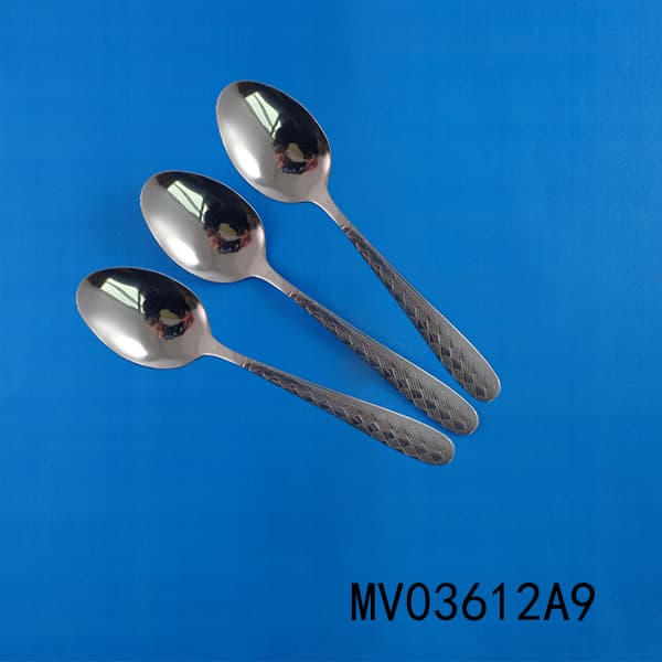 MV03612A9.jpg