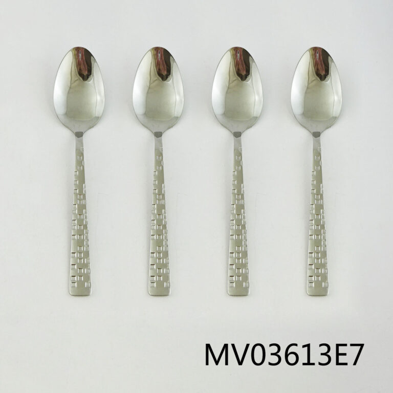 MV03613E7.jpg